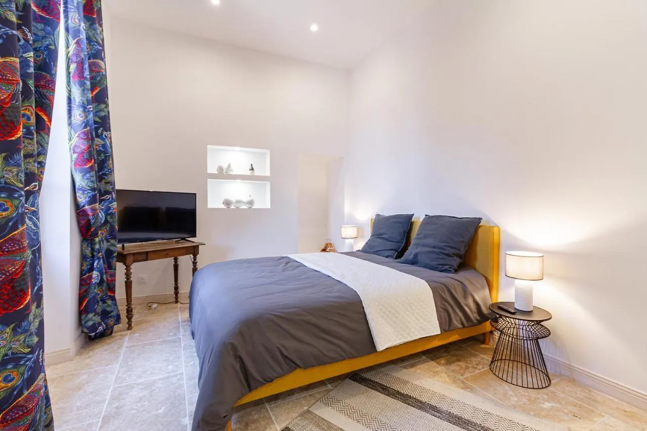 B&B Du Couvent, Chambre Aux Paons Giroussens