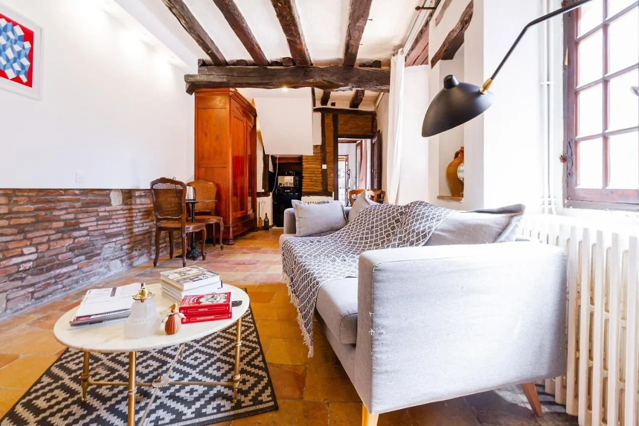 Bed & Breakfast B&B Du Couvent, Chambre Aux Paons Giroussens